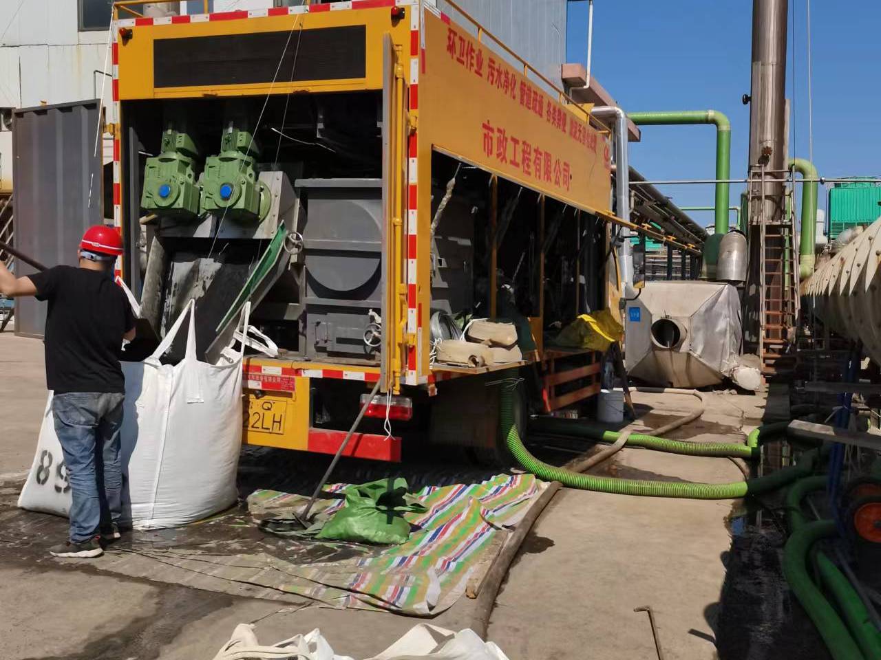 坊子淤泥压干处理